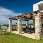 Eleonora Holiday home