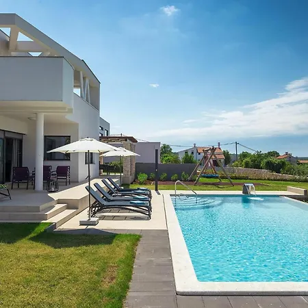 Ferienhaus Eleonora *